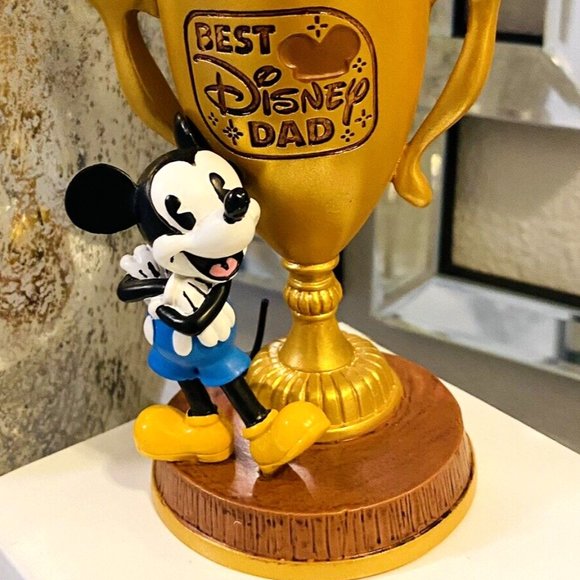 Disney MICKEY MOUSE Trophy Best Disney Dad Christmas Ornament Sketchbook NWT - Picture 4 of 10